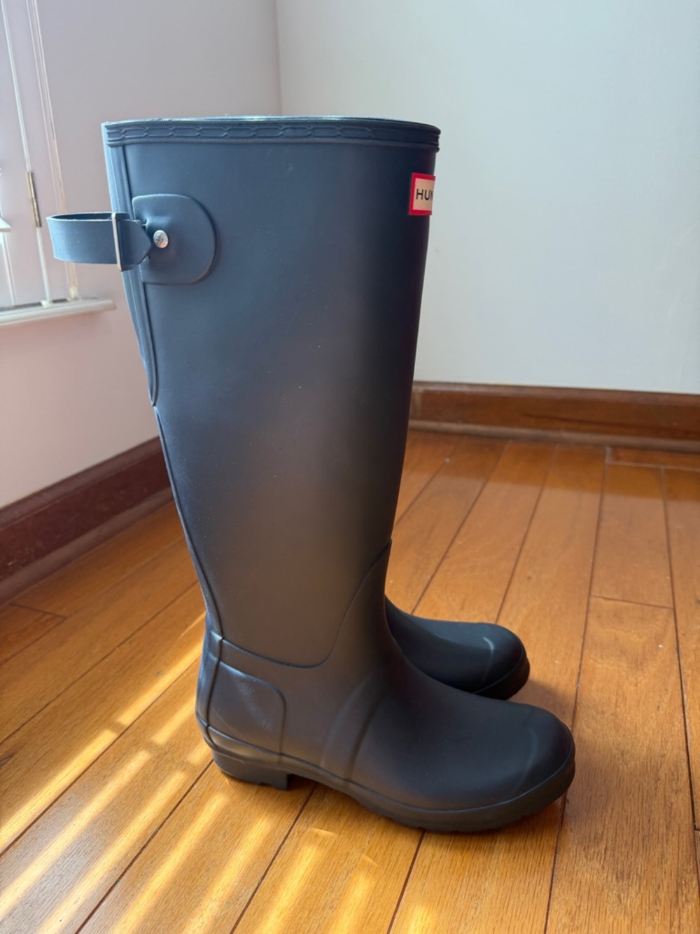 Hunter Rain Boots Black Rubber Wellies Women’s Size 6 Tall Rain Boots